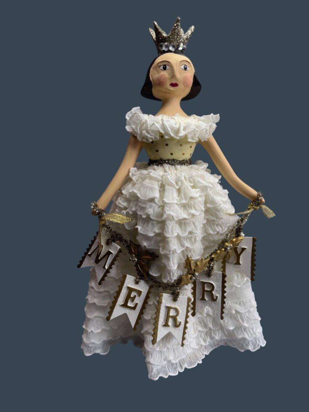 Heather Myers Christmas Queen Doll Merry Banner White Ruffle Dress 11.5" Signed - Picture 3 of 13